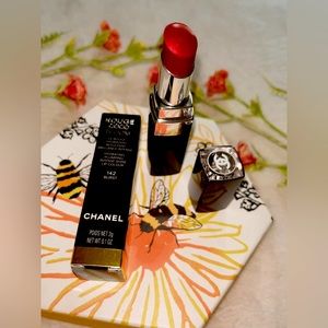NEW - CHANEL Burst (142) Rouge Coco Bloom Lipstick